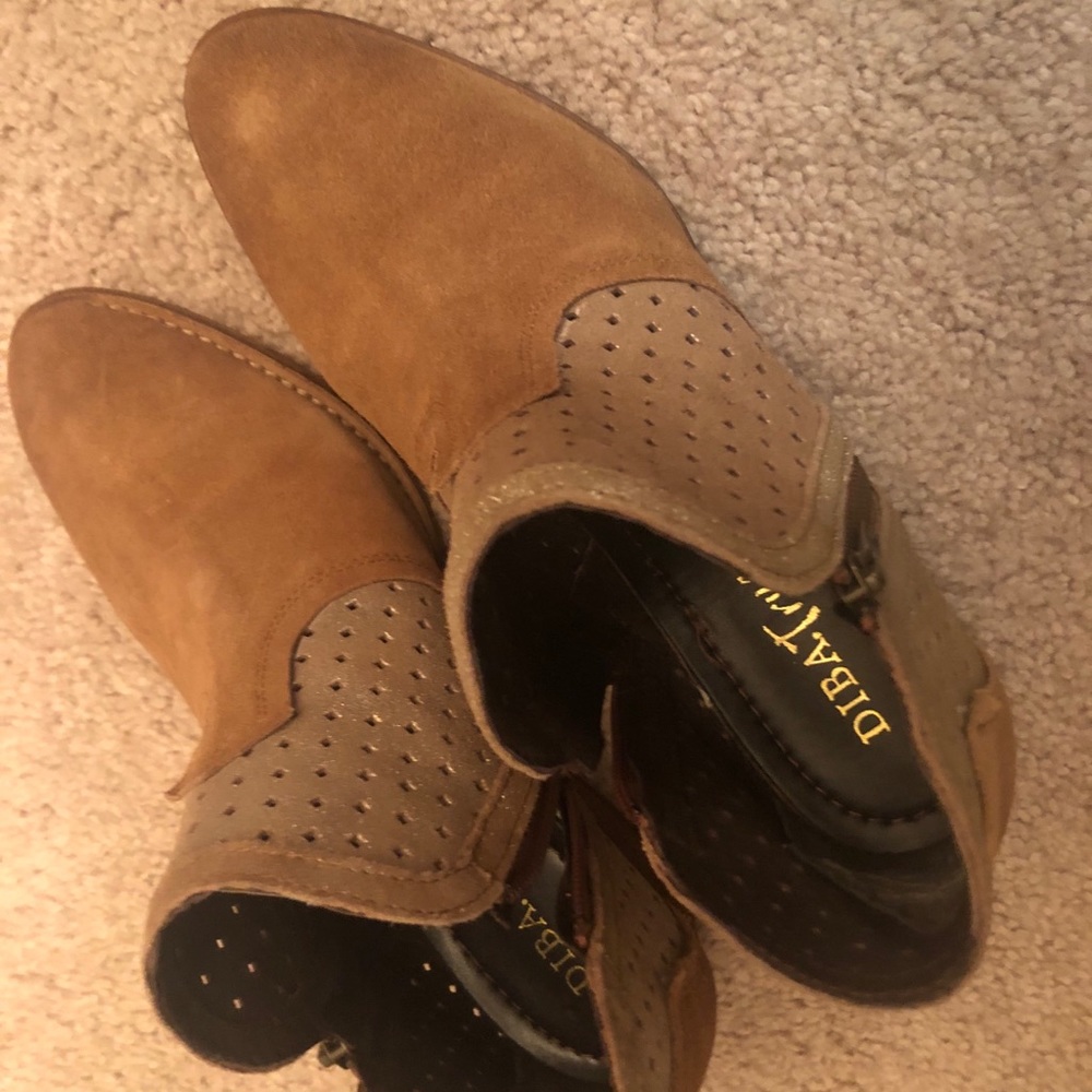 Like new Diba True booties. Size 10